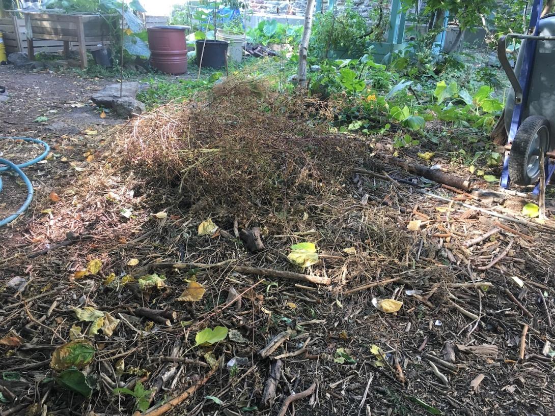 bokashi composting pile